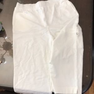 Women’s cotton capris.